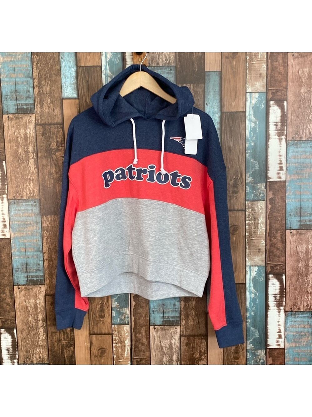 Patriots Women's Colorblock Hoodie Size S